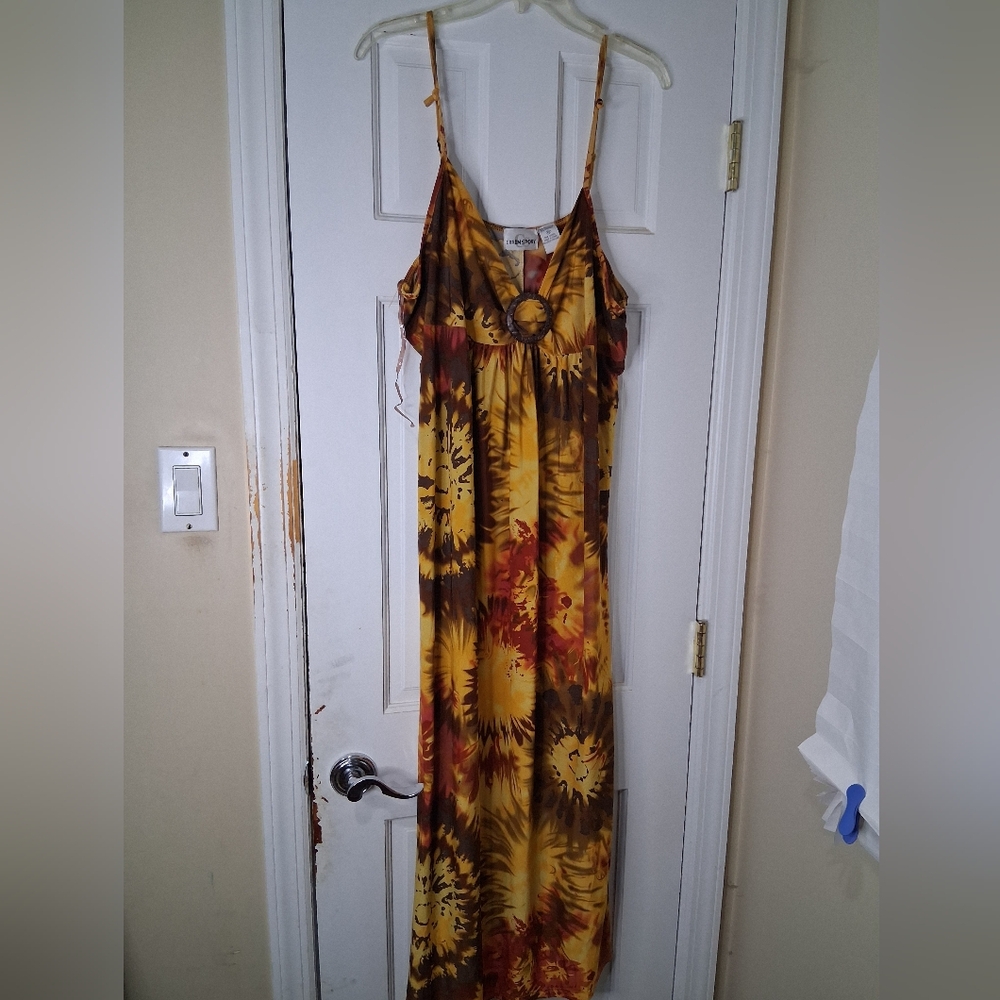 Tie-Dye Maxi Dress with Ring Detail By Caren Sport